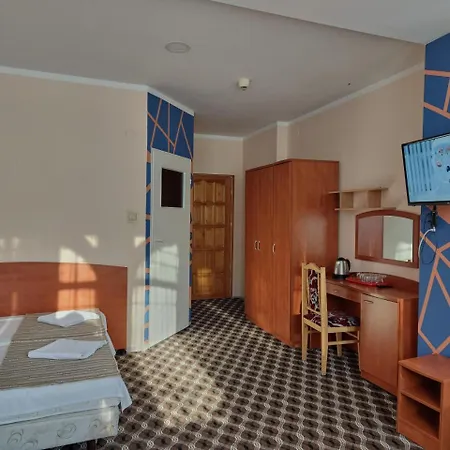 Mieszko Centrum Przy Deptaku קרפאז'