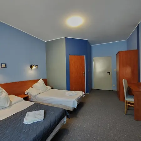 Rezort Mieszko Centrum Przy Deptaku 2*