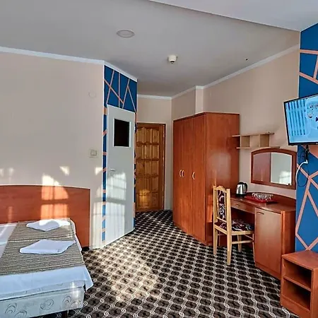 Semesteranläggning (resort) Mieszko Centrum Przy Deptaku 2*